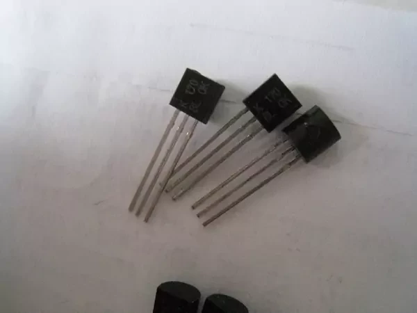 polevye-tranzistory-2sk170-bl-i-2sk117-bl-big-3