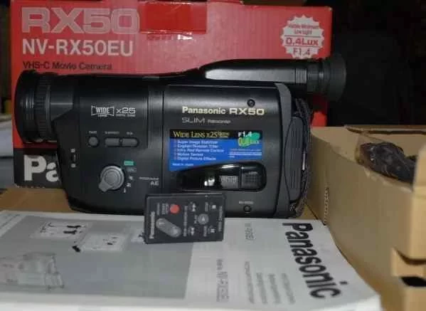videokamera-panasonic-rx-50-big-0